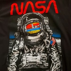 Black nasa shirt